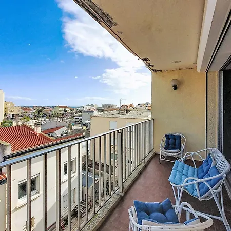 Montreuil-3 By Interhome