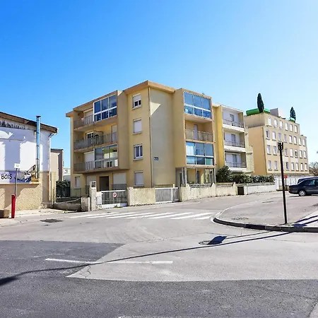 Montreuil-3 By Interhome *